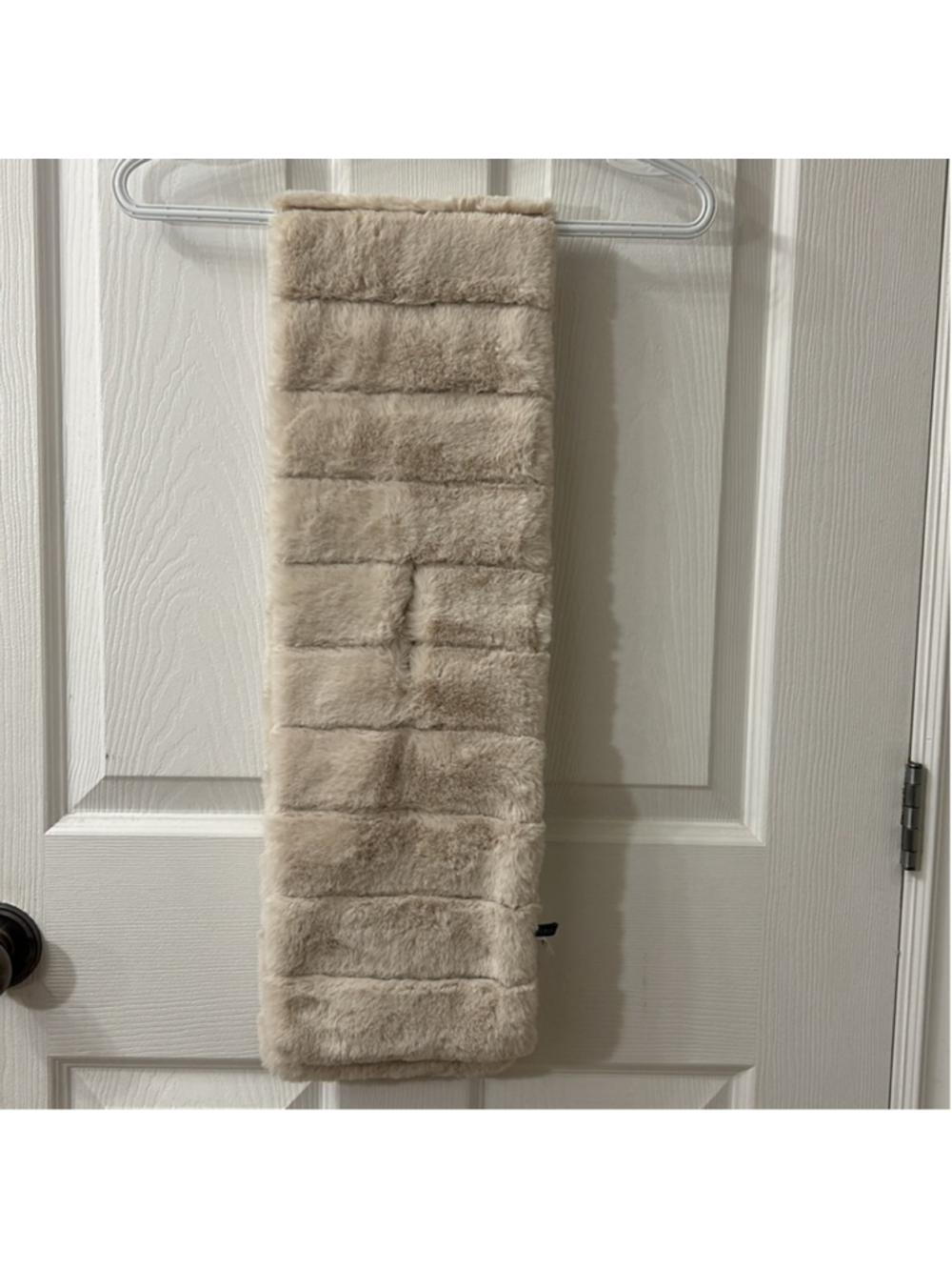 Talbots plush faux fur scarf pull through design cozy cream cottage core